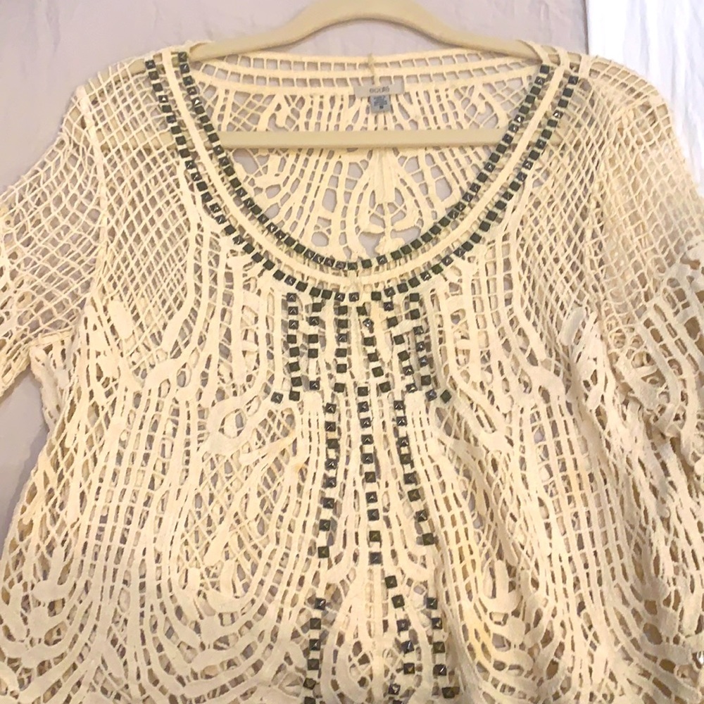 Loose fitting top size small